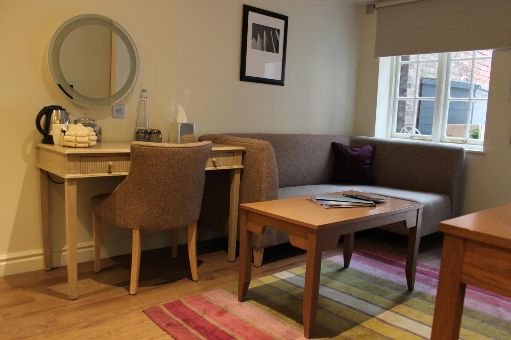 Judge'S Lodging York Bagian luar foto A typical room at the hotel